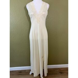 Valisere Paris Size S Semi Sheer Satin Nightgown Ivory Embroidered Lace Vintage